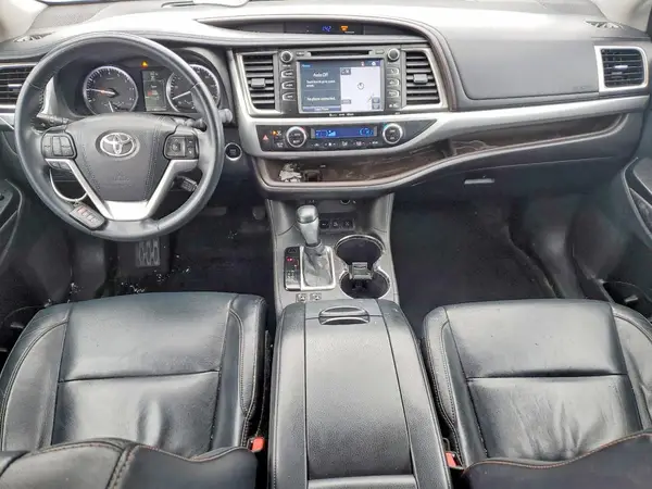 5TDJKRFH6GS331866 2016 TOYOTA HIGHLANDER - Image 8