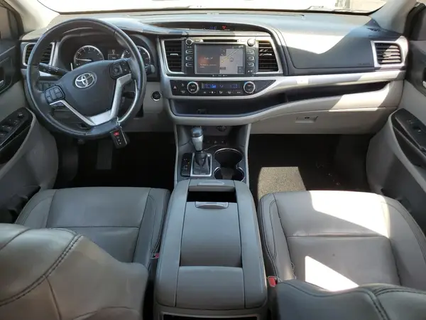 5TDJKRFH6GS332970 2016 TOYOTA HIGHLANDER - Image 8