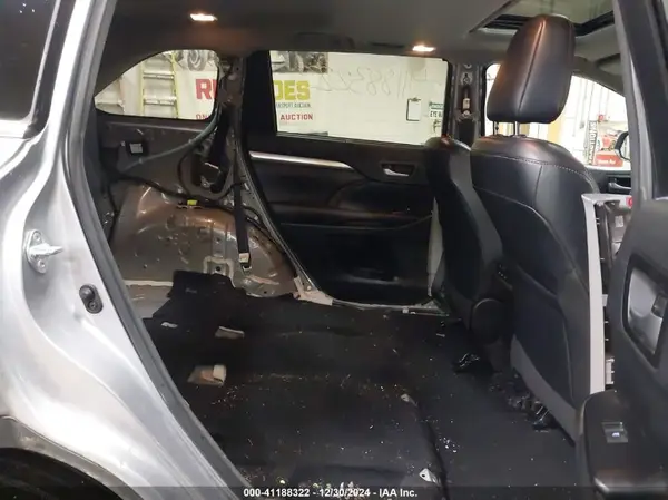 5TDJKRFH6GS334525 2016 TOYOTA HIGHLANDER - Image 8