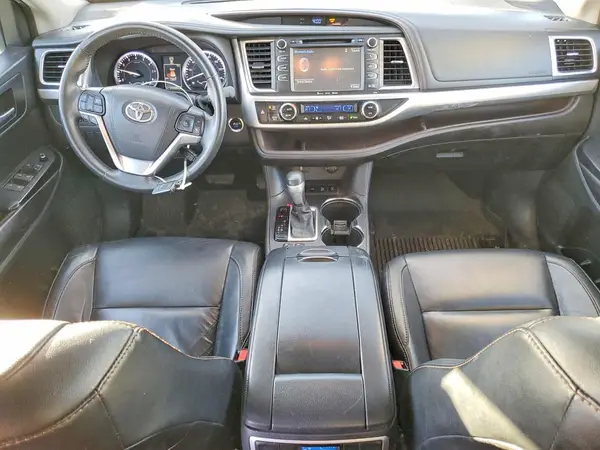 5TDJKRFH6GS339191 2016 TOYOTA HIGHLANDER - Image 8