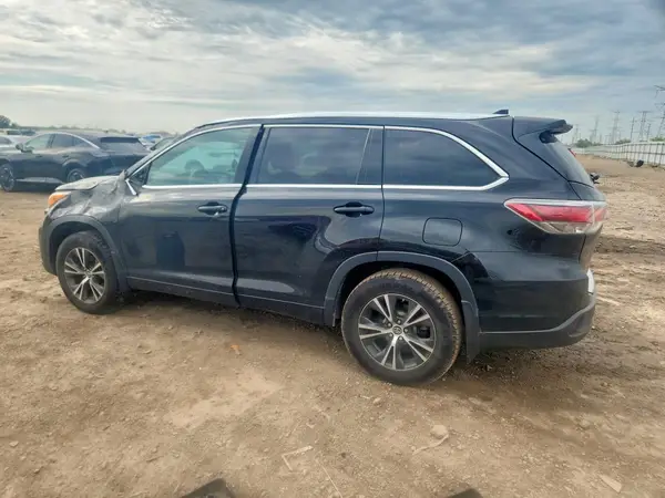 5TDJKRFH6GS347341 2016 TOYOTA HIGHLANDER - Image 2
