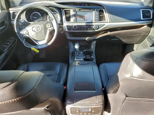 5TDJKRFH6GS347727 2016 TOYOTA HIGHLANDER - Image 8