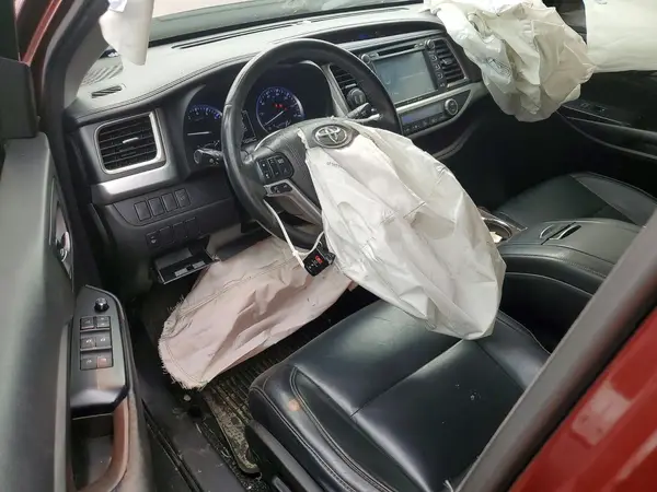 5TDJKRFH6GS351664 2016 TOYOTA HIGHLANDER - Image 8