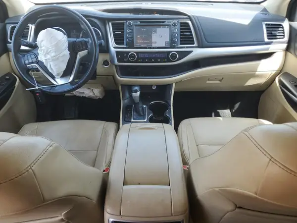 5TDJKRFH6GS354886 2016 TOYOTA HIGHLANDER - Image 8