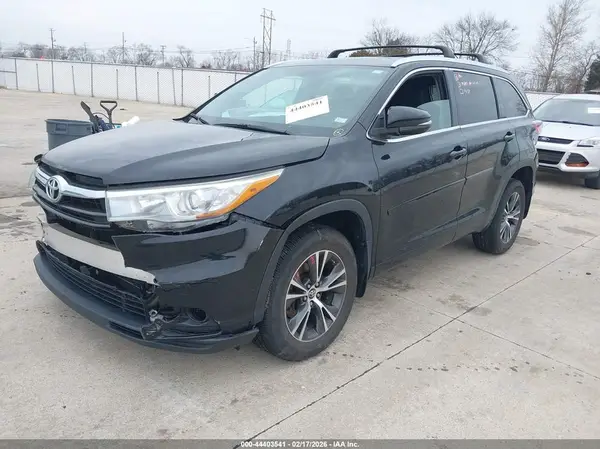 5TDJKRFH6GS355164 2016 TOYOTA HIGHLANDER - Image 2