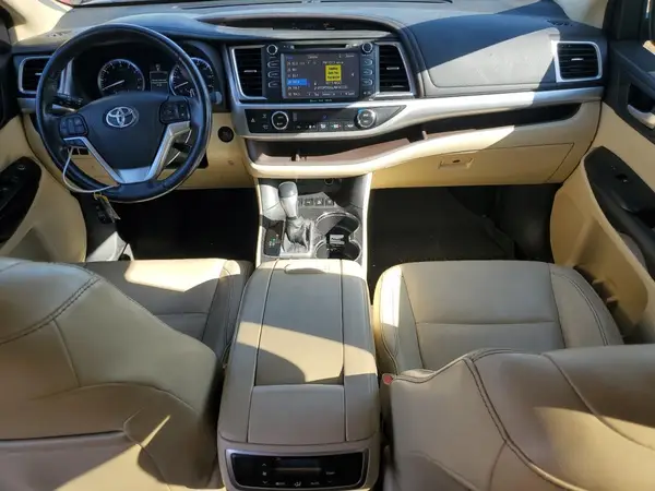 5TDJKRFH6GS356217 2016 TOYOTA HIGHLANDER - Image 8
