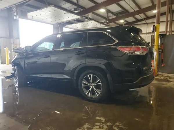 5TDJKRFH6GS500347 2016 TOYOTA HIGHLANDER - Image 2