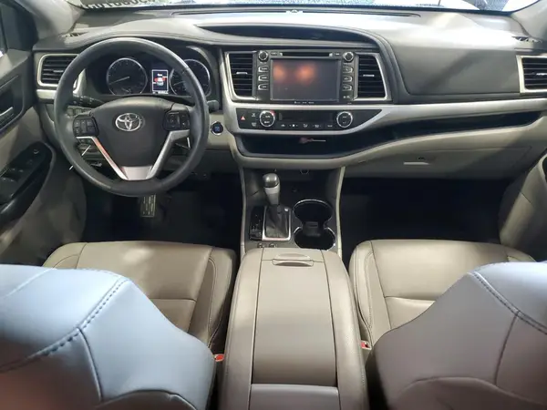 5TDJKRFH6GS500347 2016 TOYOTA HIGHLANDER - Image 8