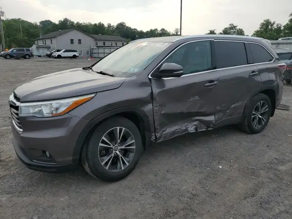 5TDJKRFH6GS501871 2016 TOYOTA HIGHLANDER - Image 1