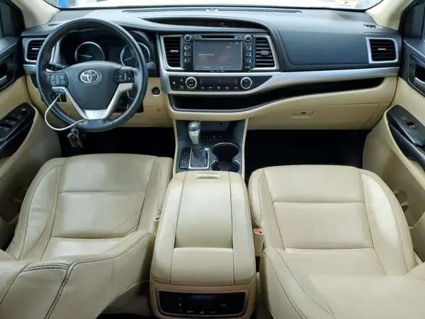 5TDJKRFH6GS506245 2016 TOYOTA HIGHLANDER - Image 8