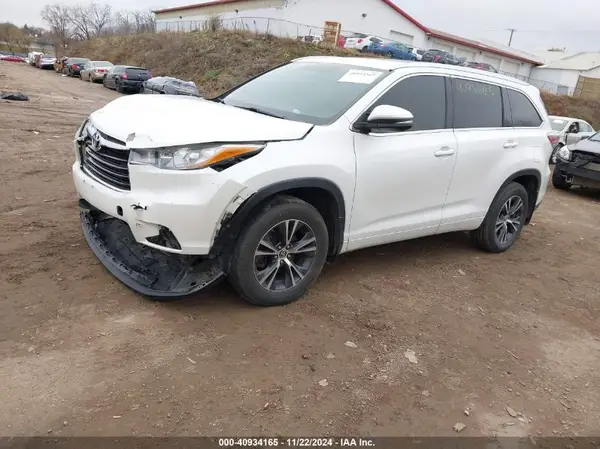 5TDJKRFH7GS226060 2016 TOYOTA HIGHLANDER - Image 2