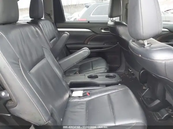 5TDJKRFH7GS226060 2016 TOYOTA HIGHLANDER - Image 8