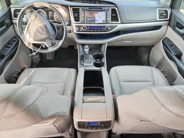 5TDJKRFH7GS244607 2016 TOYOTA HIGHLANDER - Image 8