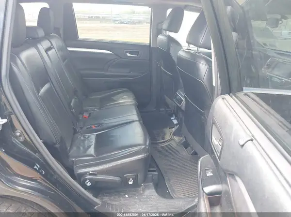5TDJKRFH7GS246213 2016 TOYOTA HIGHLANDER - Image 8