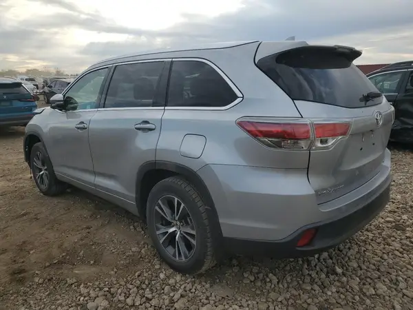 5TDJKRFH7GS252268 2016 TOYOTA HIGHLANDER - Image 2