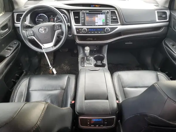 5TDJKRFH7GS252268 2016 TOYOTA HIGHLANDER - Image 8