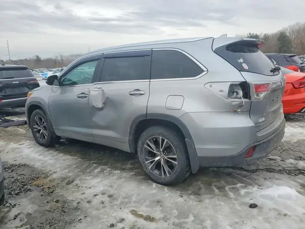 5TDJKRFH7GS258233 2016 TOYOTA HIGHLANDER - Image 2