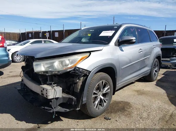 5TDJKRFH7GS260628 2016 TOYOTA HIGHLANDER - Image 2