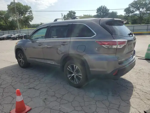 5TDJKRFH7GS261097 2016 TOYOTA HIGHLANDER - Image 2