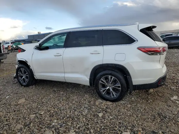 5TDJKRFH7GS269796 2016 TOYOTA HIGHLANDER - Image 2