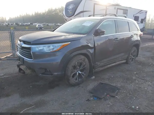 5TDJKRFH7GS270611 2016 TOYOTA HIGHLANDER - Image 2