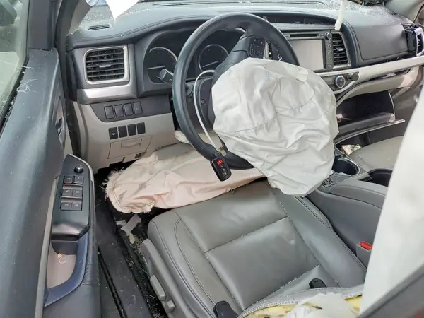 5TDJKRFH7GS271435 2016 TOYOTA HIGHLANDER - Image 8