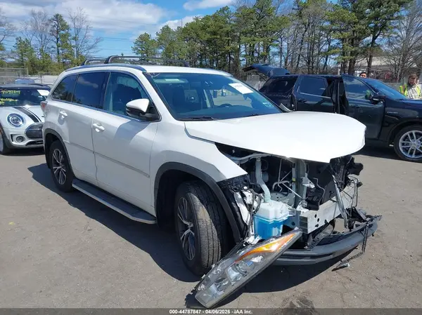 5TDJKRFH7GS271886 2016 TOYOTA HIGHLANDER - Image 1