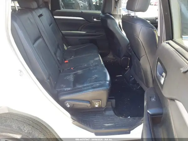 5TDJKRFH7GS271886 2016 TOYOTA HIGHLANDER - Image 8