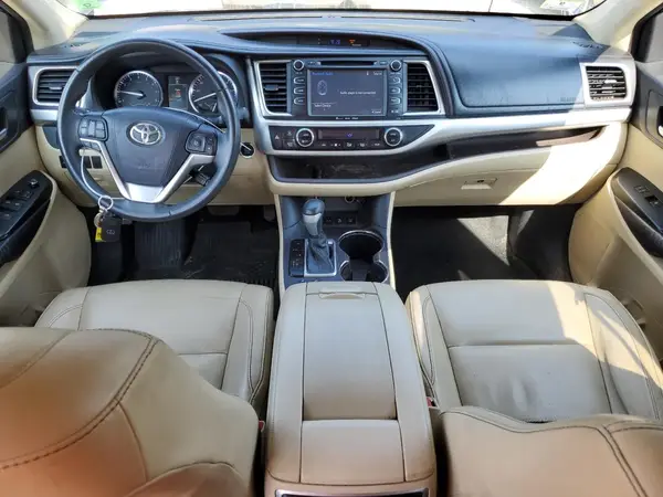 5TDJKRFH7GS285450 2016 TOYOTA HIGHLANDER - Image 8