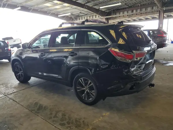 5TDJKRFH7GS288218 2016 TOYOTA HIGHLANDER - Image 2