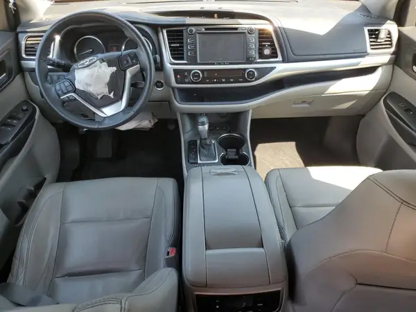 5TDJKRFH7GS291863 2016 TOYOTA HIGHLANDER - Image 8