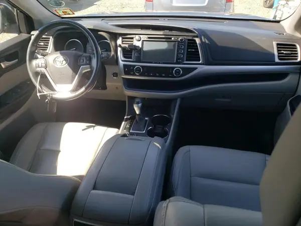 5TDJKRFH7GS314297 2016 TOYOTA HIGHLANDER - Image 8