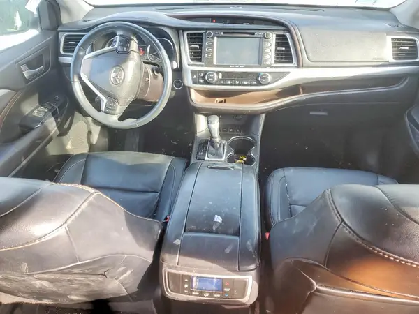 5TDJKRFH7GS318527 2016 TOYOTA HIGHLANDER - Image 8