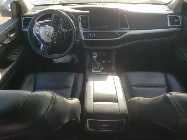 5TDJKRFH7GS318656 2016 TOYOTA HIGHLANDER - Image 8