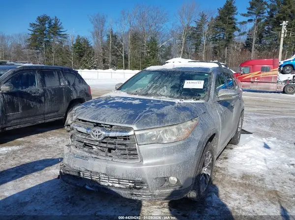 5TDJKRFH7GS319306 2016 TOYOTA HIGHLANDER - Image 2