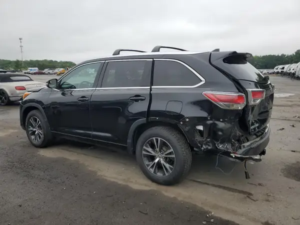 5TDJKRFH7GS320018 2016 TOYOTA HIGHLANDER - Image 2