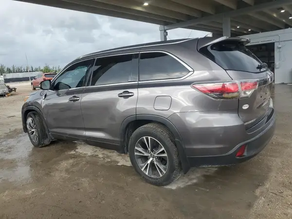 5TDJKRFH7GS331388 2016 TOYOTA HIGHLANDER - Image 2