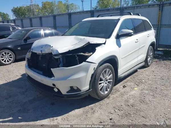 5TDJKRFH7GS333075 2016 TOYOTA HIGHLANDER - Image 2