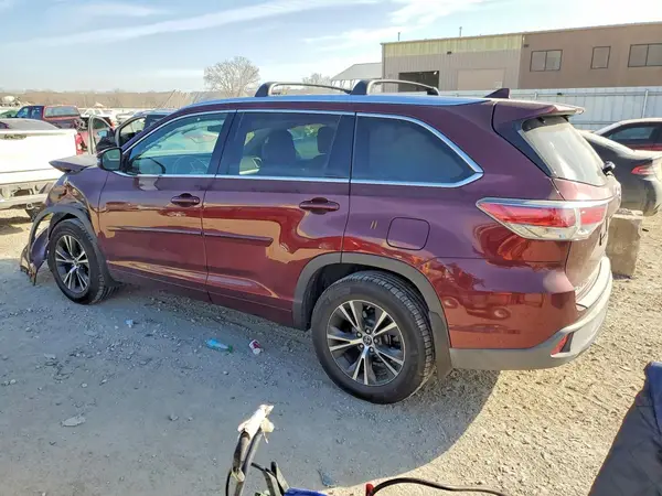 5TDJKRFH7GS335697 2016 TOYOTA HIGHLANDER - Image 2