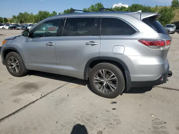 5TDJKRFH7GS341421 2016 TOYOTA HIGHLANDER - Image 2