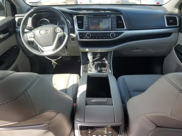 5TDJKRFH7GS341421 2016 TOYOTA HIGHLANDER - Image 8