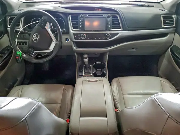 5TDJKRFH7GS345243 2016 TOYOTA HIGHLANDER - Image 8