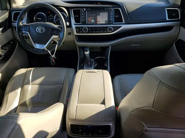 5TDJKRFH7GS351592 2016 TOYOTA HIGHLANDER - Image 8