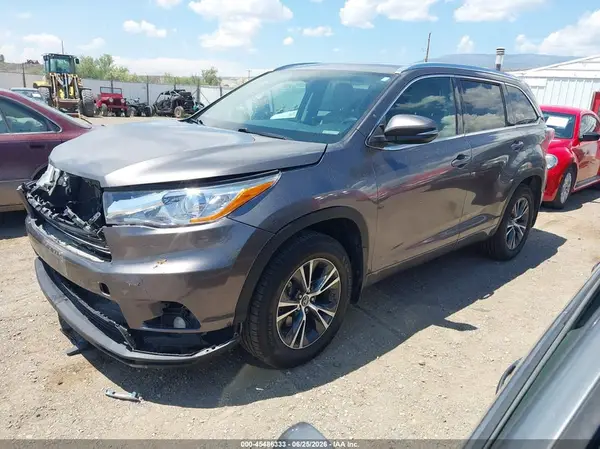 5TDJKRFH7GS352080 2016 TOYOTA HIGHLANDER - Image 2