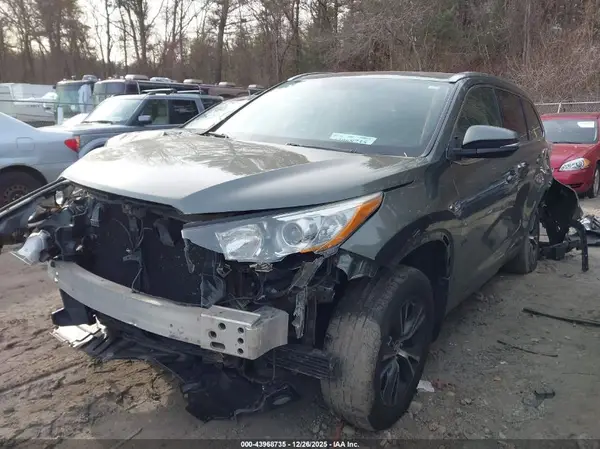 5TDJKRFH7GS353102 2016 TOYOTA HIGHLANDER - Image 2
