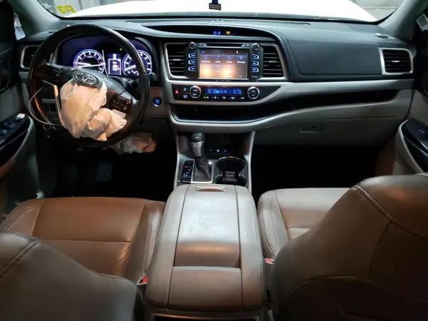 5TDJKRFH7GS353732 2016 TOYOTA HIGHLANDER - Image 8