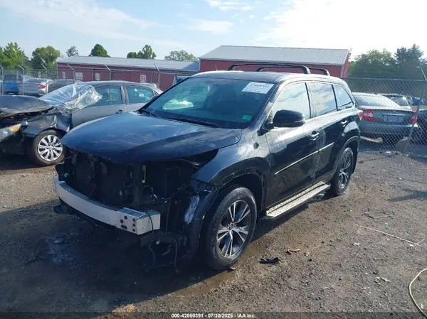 5TDJKRFH7GS500406 2016 TOYOTA HIGHLANDER - Image 2