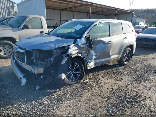 5TDJKRFH7GS500423 2016 TOYOTA HIGHLANDER - Image 2