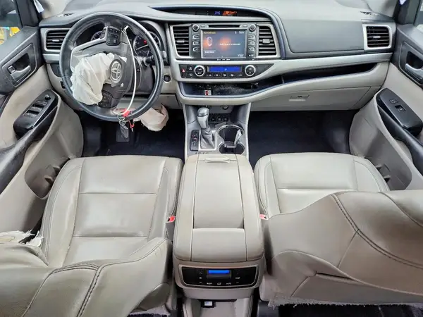 5TDJKRFH7GS501491 2016 TOYOTA HIGHLANDER - Image 8
