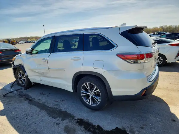 5TDJKRFH7GS505587 2016 TOYOTA HIGHLANDER - Image 2
